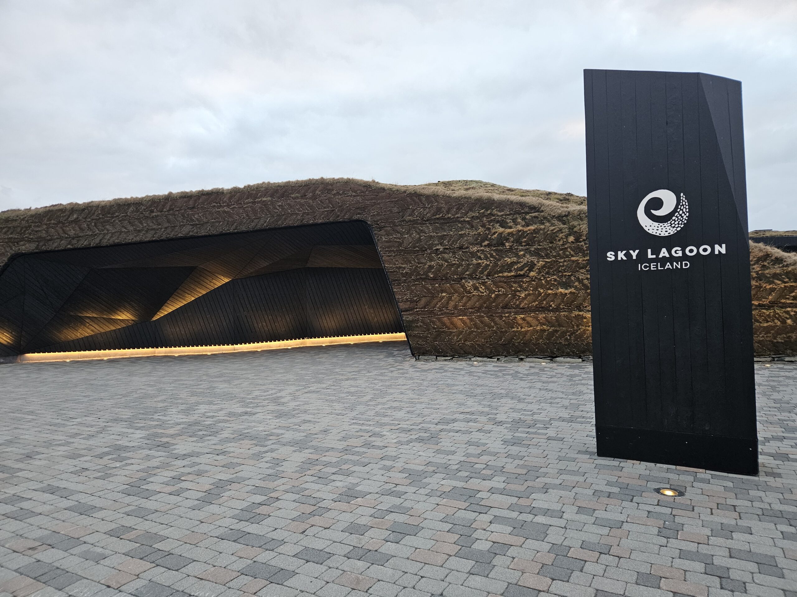 סקיי לגון כניסה